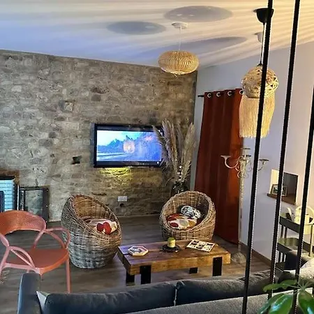 Maison Avec Jacuzzi Сasa de vacaciones La Chaise-Beaudouin