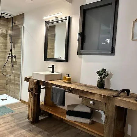 Maison Avec Jacuzzi Сasa de vacaciones La Chaise-Beaudouin