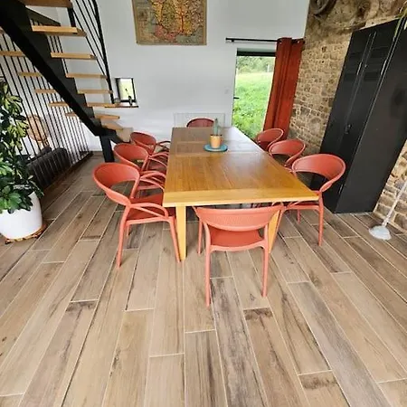 Maison Avec Jacuzzi Сasa de vacaciones La Chaise-Beaudouin